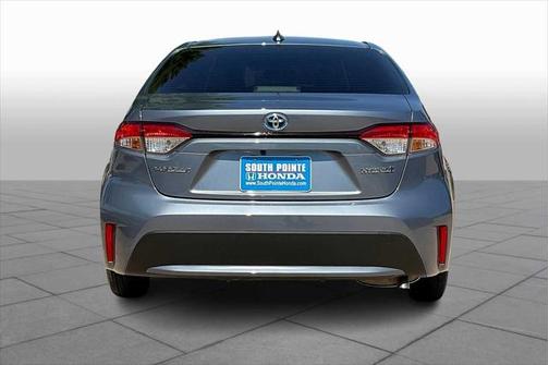 2022 Toyota Corolla Hybrid LE