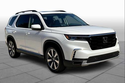 2025 Honda Pilot Touring 8-Passenger