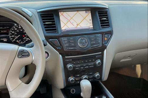 2015 Nissan Pathfinder Platinum