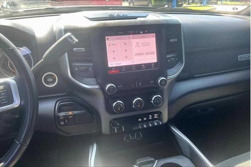 2022 RAM 3500 Big Horn Crew Cab 4x4 8' Box