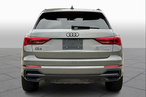 2022 Audi Q3 45 S line Premium Plus