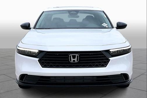 Platinum White Pearl 2026 Honda Accord SE