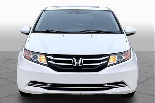 White Diamond Pearl 2016 Honda Odyssey EX-L