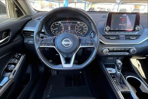 2024 Nissan Altima SR FWD