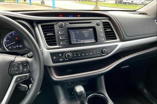 2018 Toyota Highlander LE I4