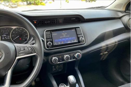 2021 Nissan Kicks S