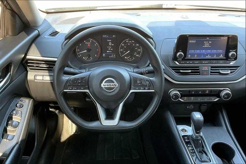 2022 Nissan Altima S FWD