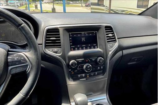 2018 Jeep Grand Cherokee Laredo E