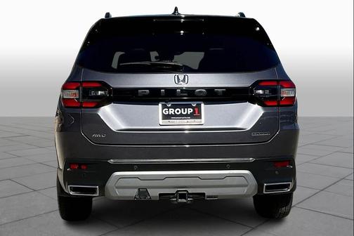 2023 Honda Pilot Touring 8-Passenger