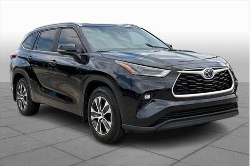 2024 Toyota Highlander Hybrid XLE