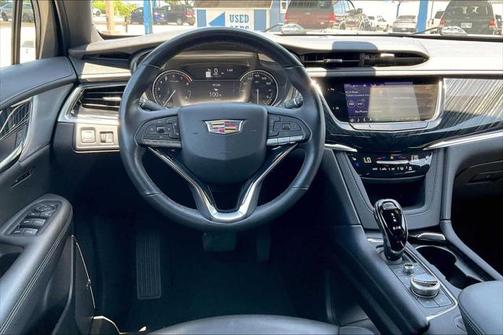 2024 Cadillac XT6 Premium Luxury FWD