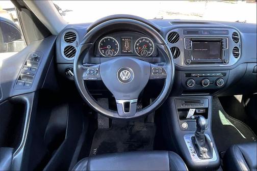 2016 Volkswagen Tiguan SE
