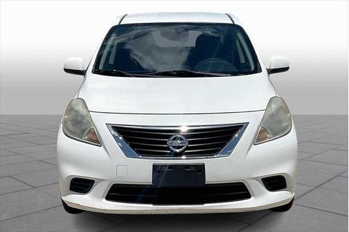 2013 Nissan Versa 1.6 S