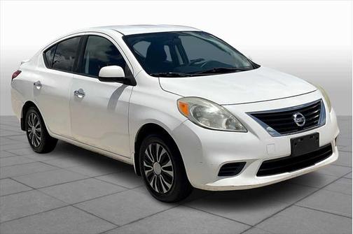 2013 Nissan Versa 1.6 S