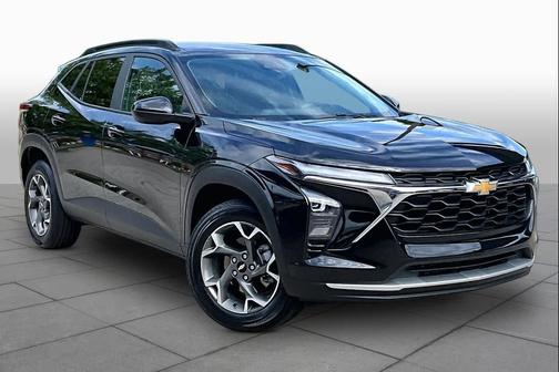 Mosaic Black Metallic 2024 Chevrolet Trax LT