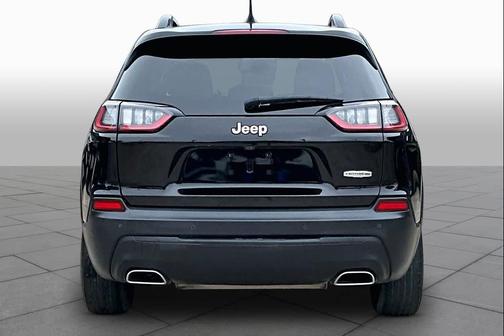 Diamond Black Crystal Pearlcoat 2022 Jeep Cherokee Latitude Lux