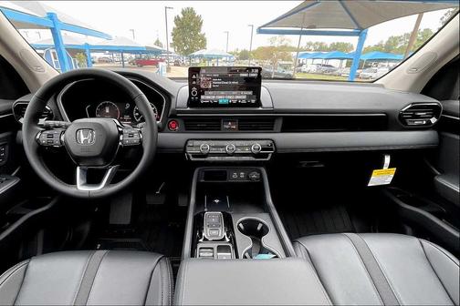 2025 Honda Pilot Touring 8-Passenger