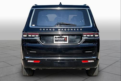 Diamond Black Crystal Pearlcoat 2022 Jeep Grand Wagoneer Series III 4x4