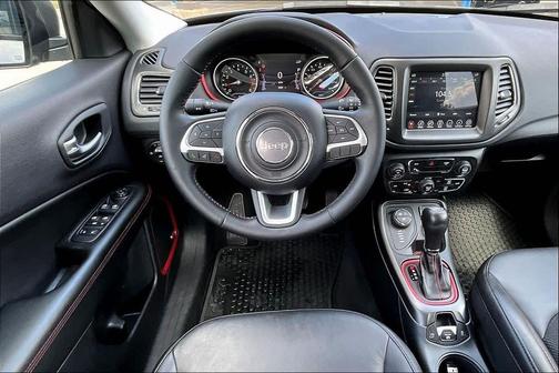 Billet Silver Metallic Clearcoat 2018 Jeep Compass Trailhawk