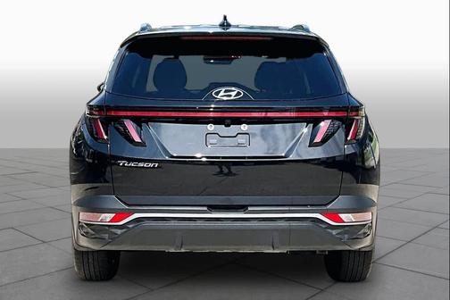 Black Pearl 2024 Hyundai TUCSON SEL