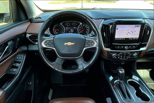 Iridescent Pearl Tricoat 2020 Chevrolet Traverse High Country