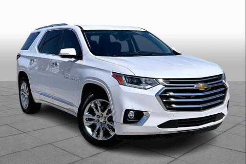 Iridescent Pearl Tricoat 2020 Chevrolet Traverse High Country
