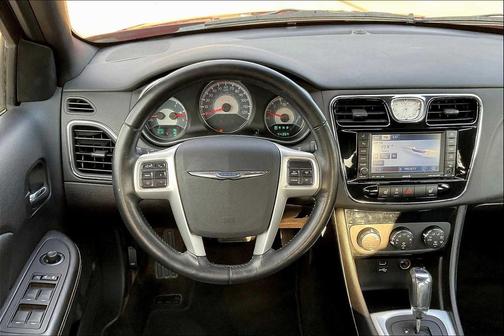 2011 Chrysler 200 Limited