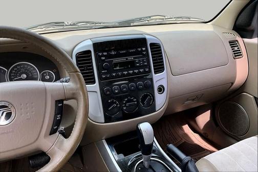 Black 2007 Mercury Mariner Premier