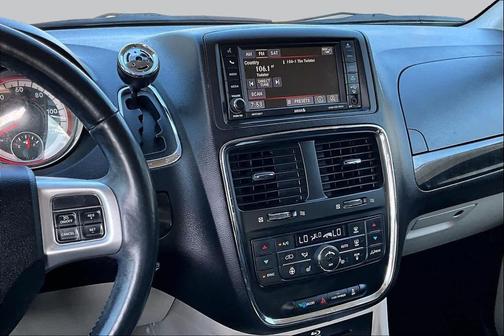 Bright White Clearcoat 2013 Dodge Grand Caravan Crew