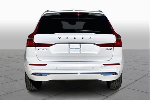 2023 Volvo XC60 B6 Ultimate Bright Theme