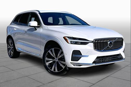2023 Volvo XC60 B6 Ultimate Bright Theme