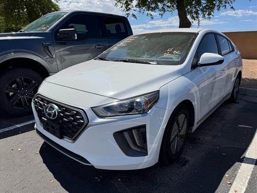 2022 Hyundai IONIQ Hybrid SE