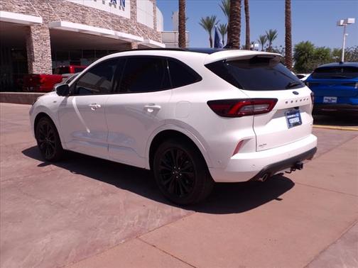 2023 Ford Escape ST-Line Elite