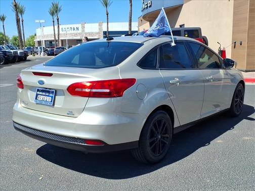 White Gold Metallic 2018 Ford Focus SE
