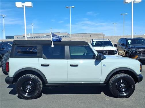2023 Ford Bronco Black Diamond