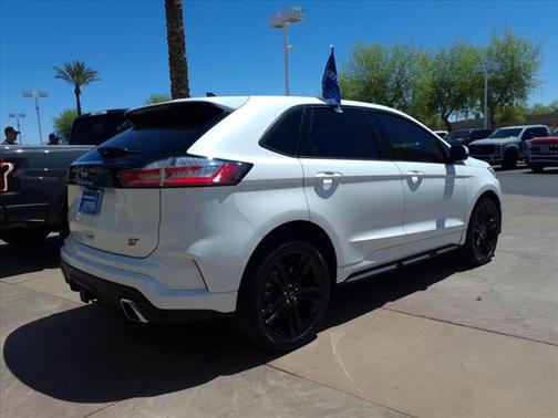 2022 Ford Edge ST