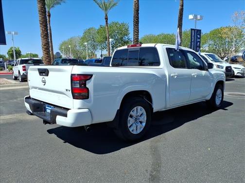 2022 Nissan Frontier SV
