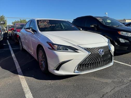 2019 Lexus ES 300h ES 300h Luxury
