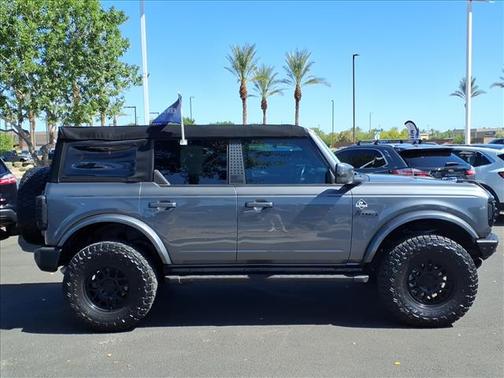 Carbonized Gray Metallic 2023 Ford Bronco Outer Banks Advanced