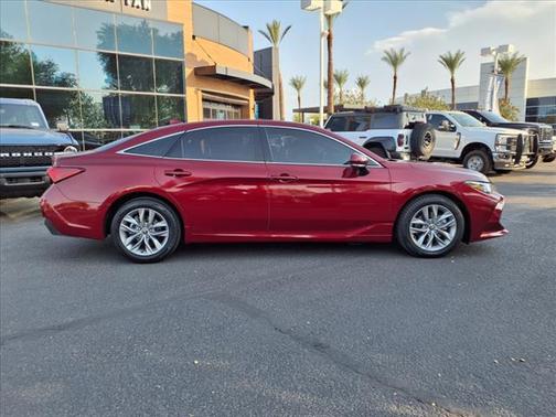 2022 Toyota Avalon XLE