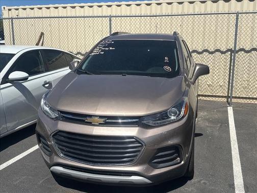 Sandy Ridge Metallic 2018 Chevrolet Trax LT