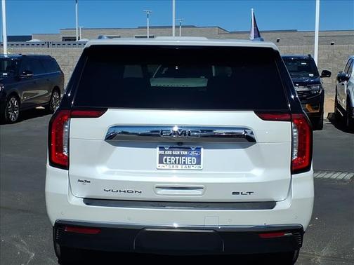 2023 GMC Yukon SLT