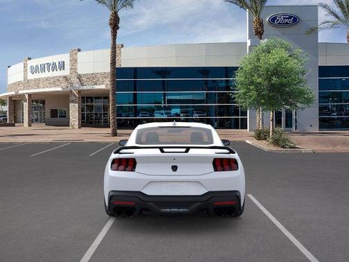 2025 Ford Mustang Dark Horse