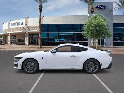 2025 Ford Mustang Dark Horse