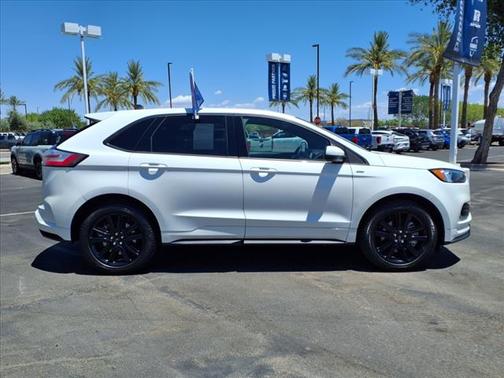 2023 Ford Edge ST-Line