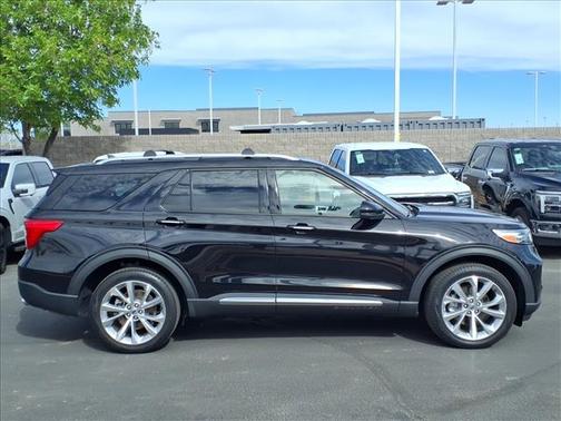 2023 Ford Explorer Platinum