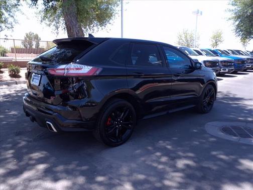 2022 Ford Edge ST