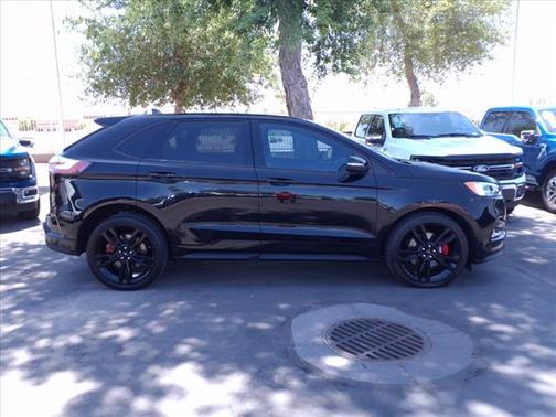 2022 Ford Edge ST