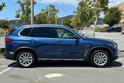 2023 BMW X5 PHEV xDrive45e