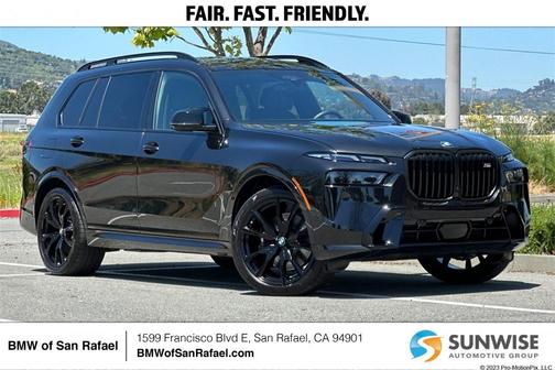 2023 BMW X7 M60i